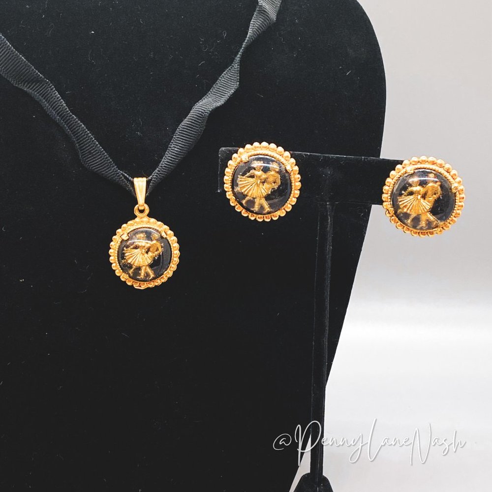 Vintage Black Ribbon Dancing Couple Pendant Necklace & Clip On Earrings - Picture 4 of 5